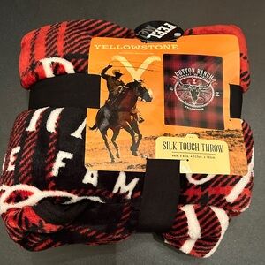 Yellowstone Dutton Ranch Silk Touch Throw Blanket - Red and Black